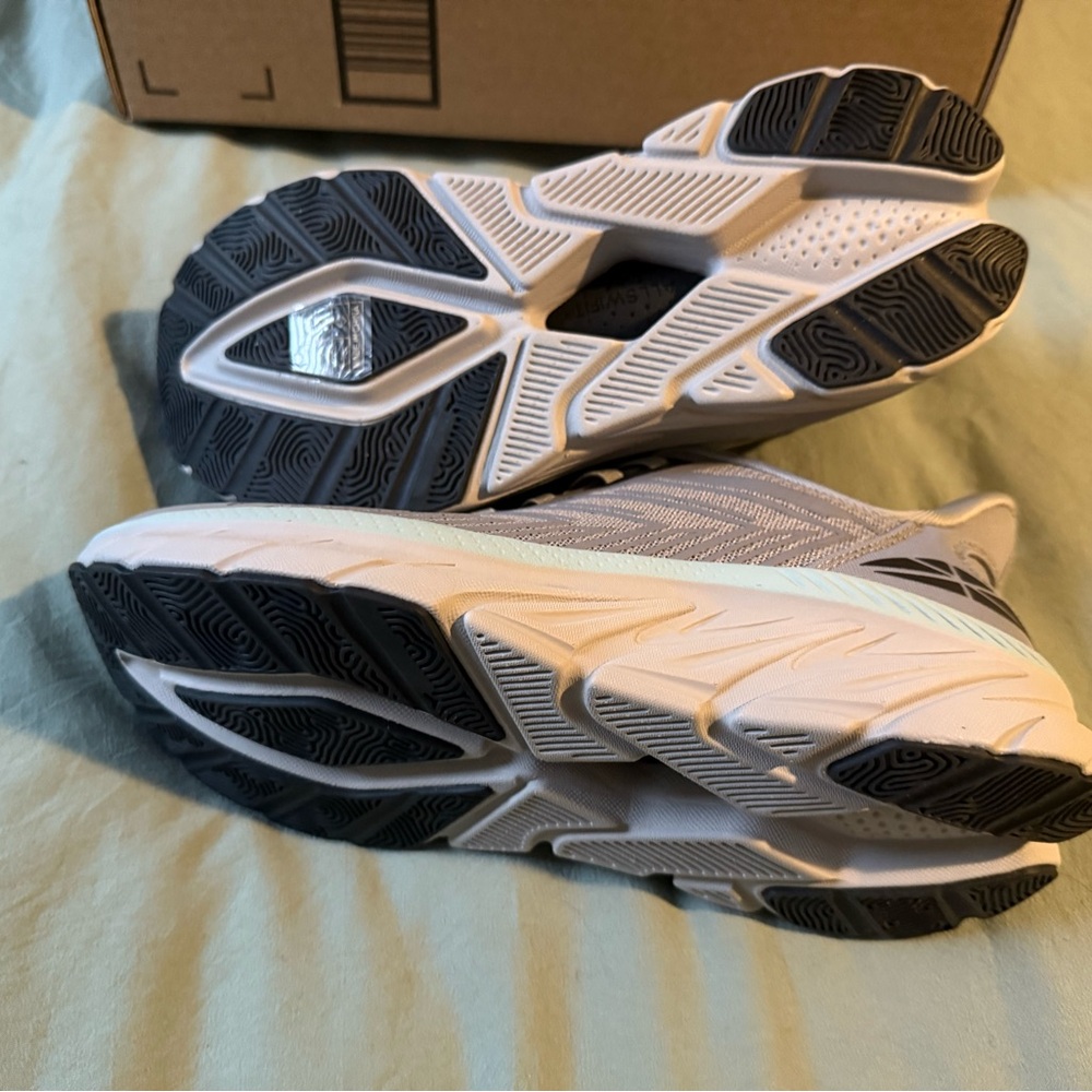 ALLSWIFT Women's Slip On Walking Shoes Grey Size: 7 NWT - Picture 11 of 12